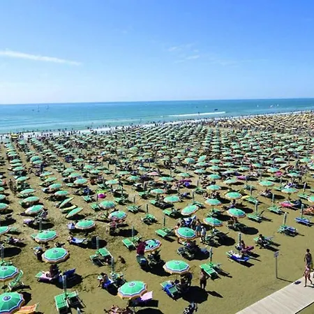 Studio For 4 People In With 12 Pools - Tennis - Volleyball - Kids Area Bibione