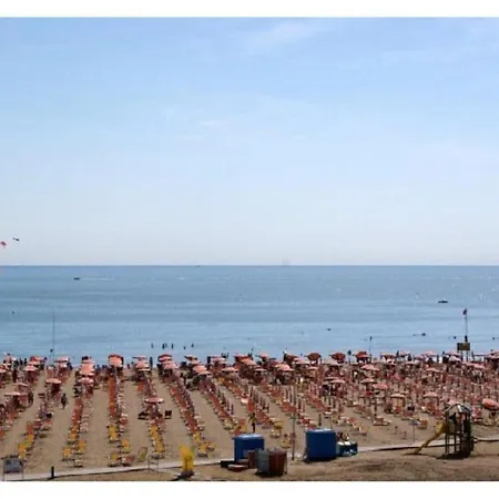 Appartamento Studio For 4 People In With 12 Pools - Tennis - Volleyball - Kids Area Bibione